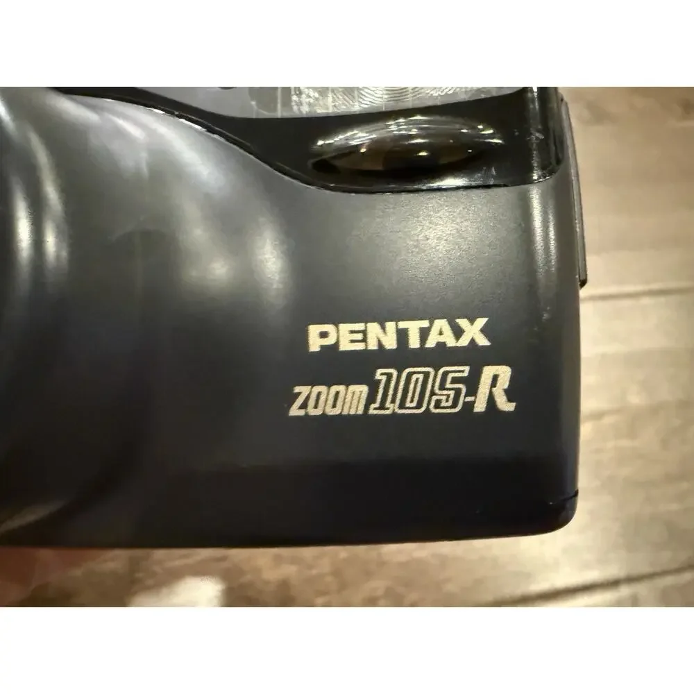 Pentax Film Point Shoot Camera Zoom 105-R 35mm with Case Vintage For Parts Only